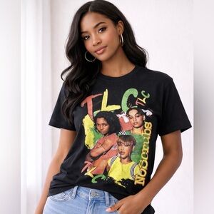 TLC Large No Scrubs T-Shirt Black Short Sleeve 90s Style Graphic Tee R&B Rap